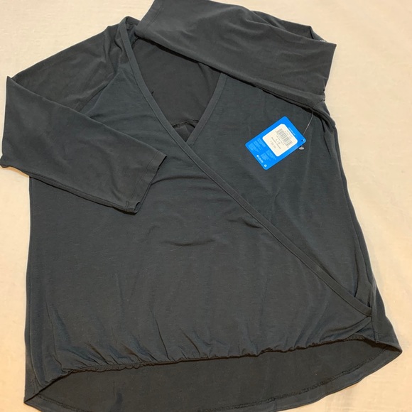 Columbia black wrap top - Picture 1 of 4